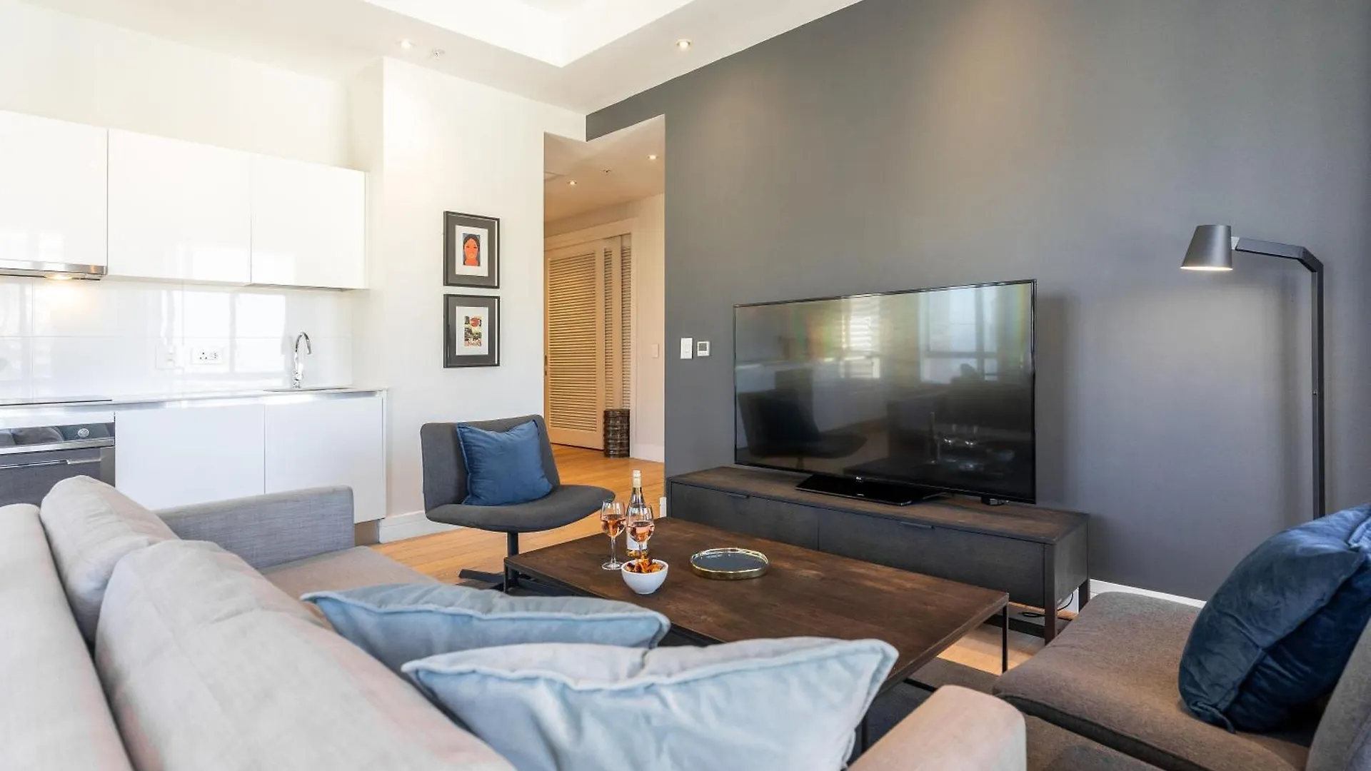 Skyline Apartment 2112 - In The Heart Of Cape Town